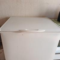 Congelatore a pozzetto Zoppas mis.80 x 80 x 65