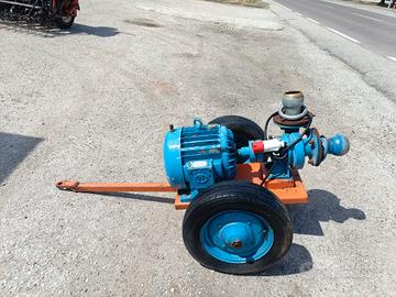 pompa marca Landini avente motore elettrico