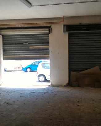 Ampio magazzino frazionabile in via Mario Gori