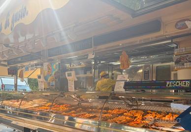 Autonegozio automarket pescheria rosticceria