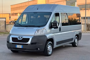 Peugeot Boxer 9 posti