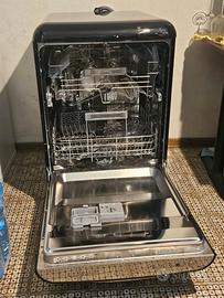 Lavastoviglie SMEG 50's Style LVFABBL3