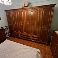 camera da letto matrimoniale completa di tutto.