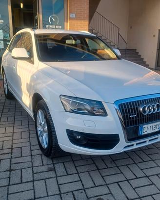 PERFETTA AUDI Q5 2.0 TDI 4X4 EURO 5