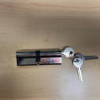 Cilindro serratura porta ingresso con chiavi