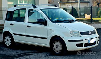 Fiat Panda 1.2 Emotion neopatentati euro5B benzină