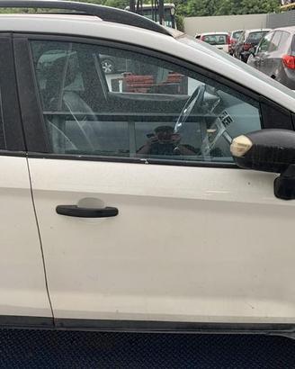 PORTIERA ANTERIORE DESTRA FORD Kuga Serie (CBV) G6