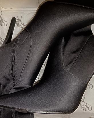 Stivali a ginocchio n 37, tacco 10, con scatola