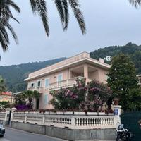 Alloggi in villa fronte mare