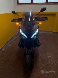 Xadv 750