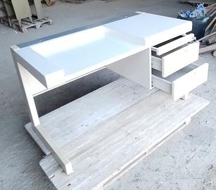 Mini scrivania ufficio 