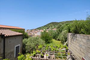 Villa con ampio giardino