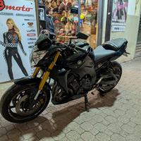YAMAHA FZ8 -2011