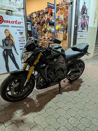YAMAHA FZ8 -2011