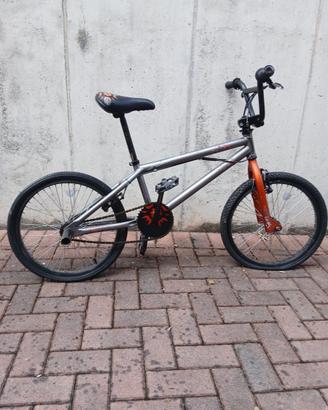 Bicicletta Bmx
