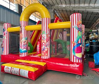 Gioco gonfiabile circus village multi gioco