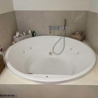 Vasca idromassaggio Lacuzzi