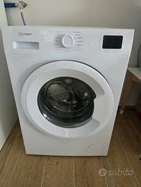 Lavatrice Indesit 7kg come nuova in garanzia