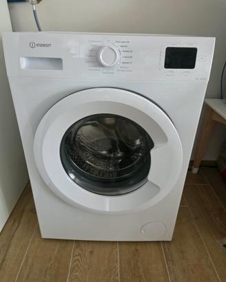 Lavatrice Indesit 7kg come nuova in garanzia