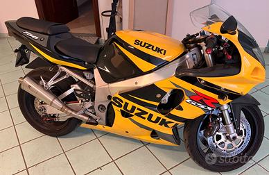 Suzuki GSX-R 750 K2 – 2002 – 6.679 km REALI