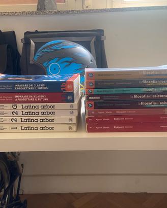 Libri liceo (leggere descrizione