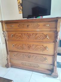 Antico cassettone di fine '800 in legno di noce