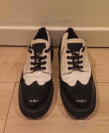 Scarpe Prada stringate in pelle Bi-color 