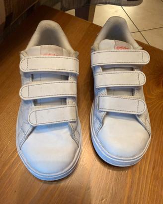 Scarpe Adidas bimba numero 29