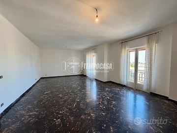 AMPIO APPARTAMENTO TRIPLA ESPOSIZIONE