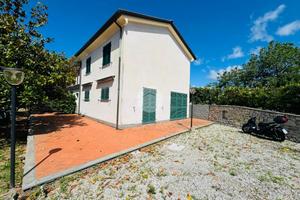 VILLA SINGOLA A SESTRI LEVANTE