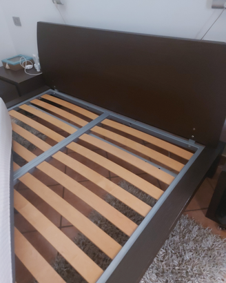 Letto e comodini