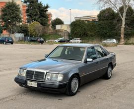 Mercedes-Benz W124 200E 1992