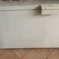 Congelatore a pozzetto 300 litri