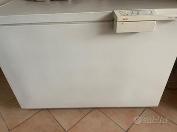 Congelatore a pozzetto 300 litri