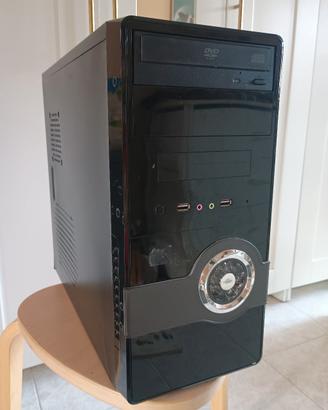 PC - i5 / GTX 1050 Ti / 16gb RAM / SSD+HDD