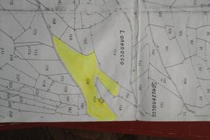 Terreno con rustico crollato