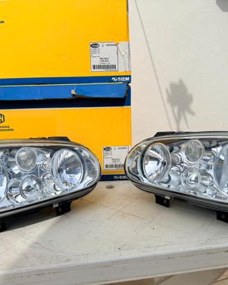 Proiettori anteriori VW Golf 4