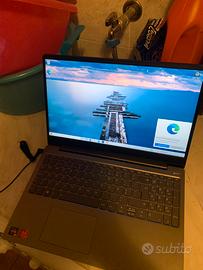 Pc portatile lenovo amd Ryzen 7 ssd