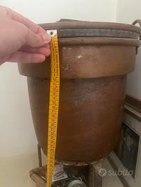 Calderone in rame antico