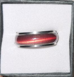 Anello in acciaio inox con inserto rosso