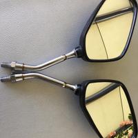 Specchietti retrovisori per scooter