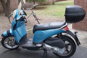 Scooter Scarabeo 200 Aprilia 