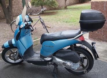 Scooter Scarabeo 200 Aprilia 