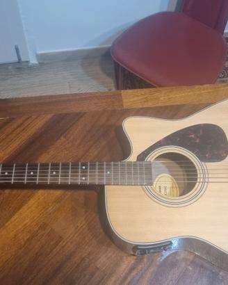 yamaha acustica fx 370 c amplificata.