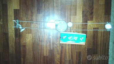 Lampadario a 4 faretti