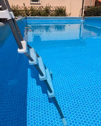 Piscina Intex XTR Ultra Frame