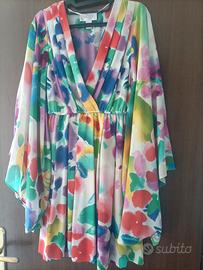 abito colorato/maniche ampie