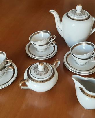 Servizio da caffè vintage in porcellana