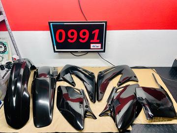 KIT PLASTICHE NERE HM 50 7 PZ