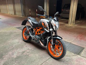 KTM DUKE 390 abs